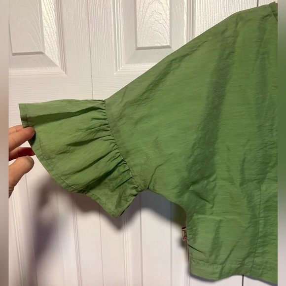 Beautiful Green Ruffle Sleeve Top - Picture 3 of 4